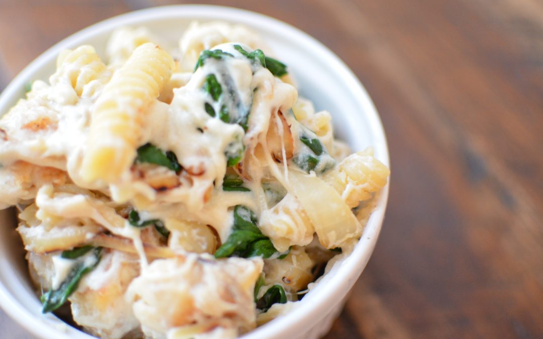Cheesy Pasta with Spinach and Chicken